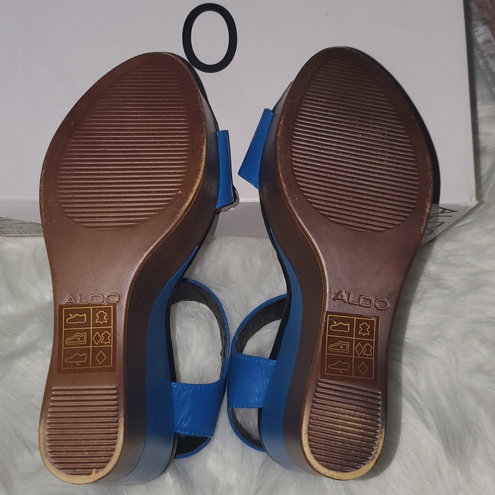 Aldo royal blue wedge sandals size 8